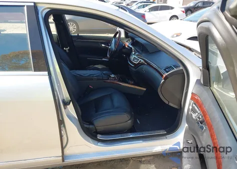 2011 Mercedes-Benz S 550 из США, поврежденный, VIN WDDNG7BB3BA370550